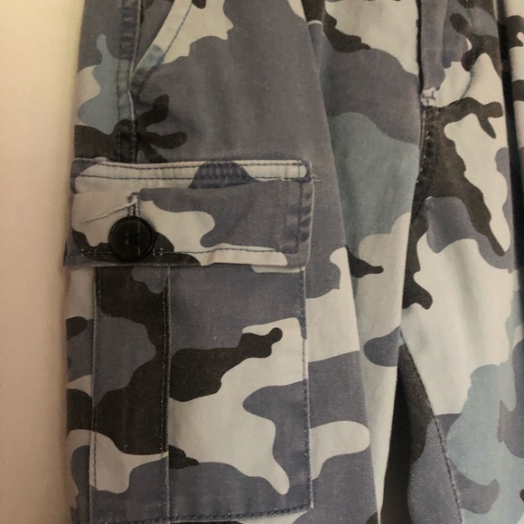 Cargo pants - Picture 3 of 4